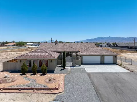 381 E Kiowa St, Pahrump, NV 89048