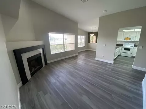 6250 W Flamingo Rd #15, Las Vegas, NV 89103