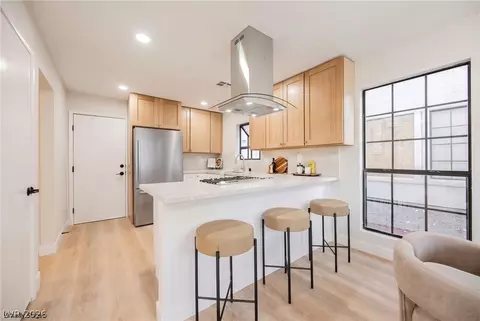 4877 Fiesta Lakes St, Las Vegas, NV 89130