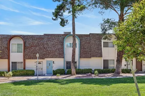 3688 Garden South Dr, Las Vegas, NV 89121