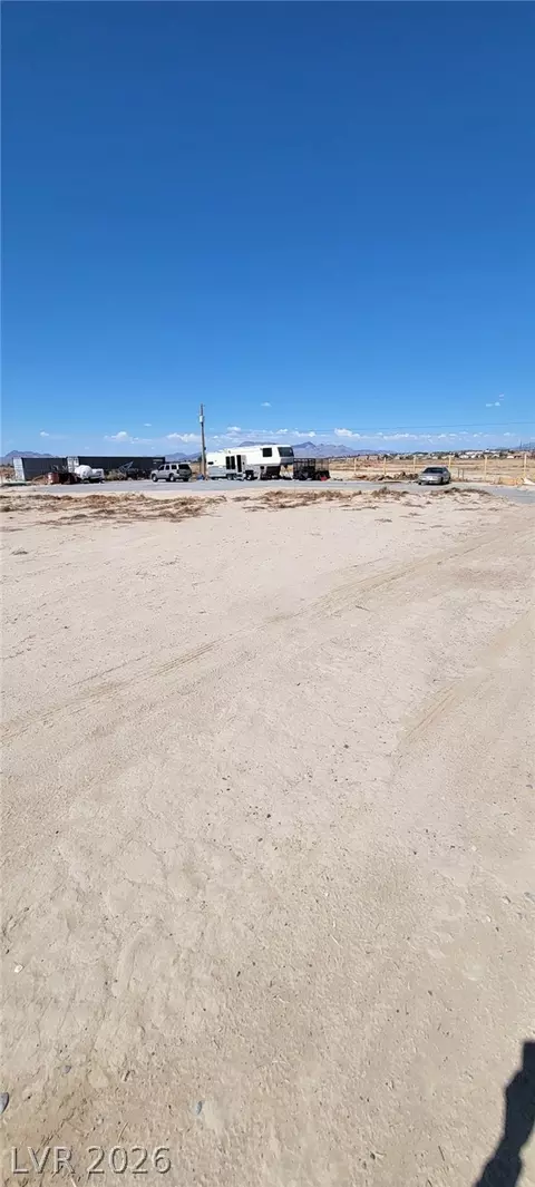 2640 E Hacienda St, Pahrump, NV 89048