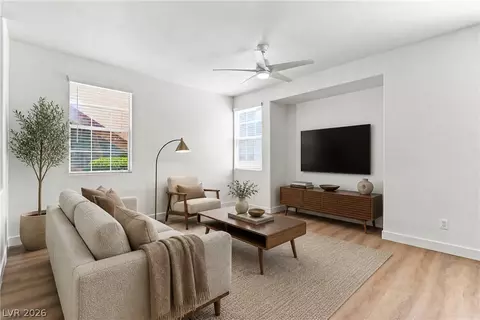 1704 Queen Victoria St #102, Las Vegas, NV 89144