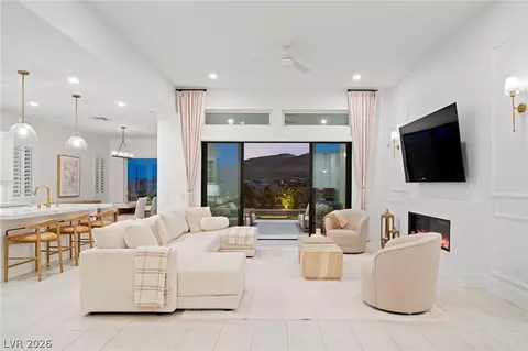 11115 Rolling Vista Dr, Las Vegas, NV 89135