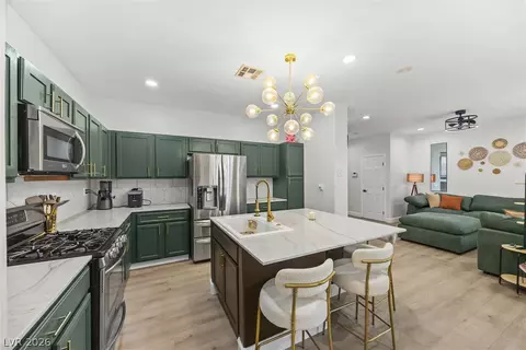 7484 S Butterton Ct, Las Vegas, NV 89139