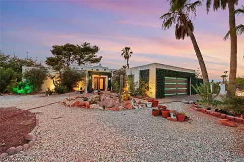 6744 Mountridge Dr, Las Vegas, NV 89110
