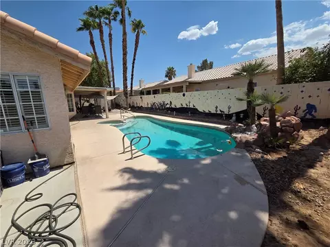 2621 Batelli Ct, Las Vegas, NV 89121