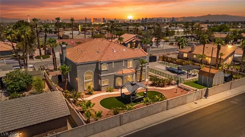 1931 Del Font Ct, Las Vegas, NV 89117