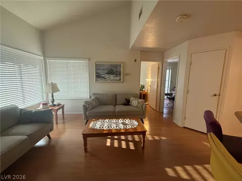 460 Elm Dr #201, Las Vegas, NV 89169