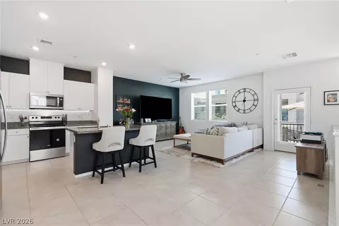 6155 Garden Oasis St, Las Vegas, NV 89148