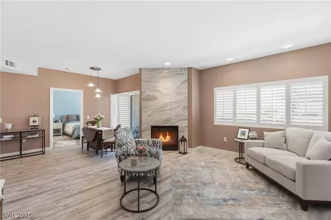 8725 W Flamingo Rd #102, Las Vegas, NV 89147