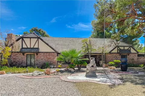 3005 Campbell Cir, Las Vegas, NV 89107