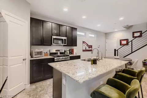 10108 Trumbull Point Ct, Las Vegas, NV 89166