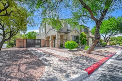 8013 Flambeau St, Las Vegas, NV 89131