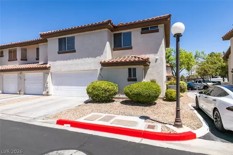 8012 Divine Dr, Las Vegas, NV 89128