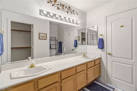 Bath - 2250 Camel Mesa Dr, Laughlin, NV 89029 photo 3 of 6