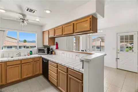 Kitchen - 2250 Camel Mesa Dr, Laughlin, NV 89029 photo 8 of 9