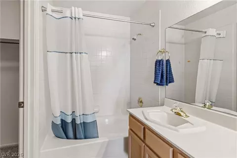 Bath - 2250 Camel Mesa Dr, Laughlin, NV 89029 photo 2 of 6