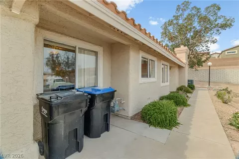 Exterior - 2250 Camel Mesa Dr, Laughlin, NV 89029 photo 10 of 22