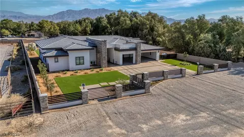 7020 Bath Dr, Las Vegas, NV 89131