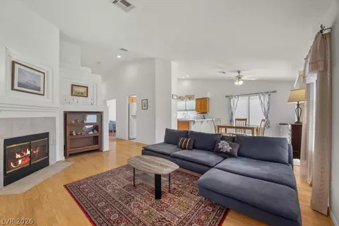 3743 Tohono Canyon St, Las Vegas, NV 89147