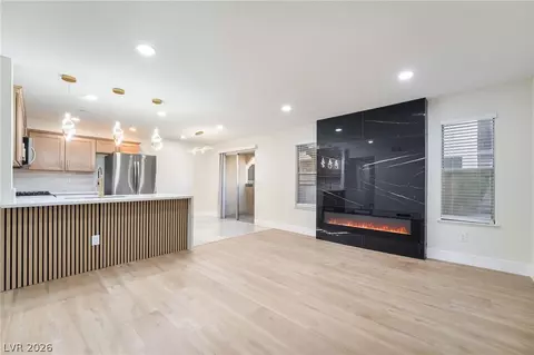 5064 Spencer St #A, Las Vegas, NV 89119