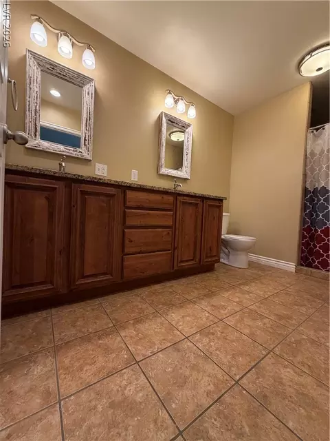 Bath - 724 Avenue H, Ely, NV 89301 photo 1 of 5