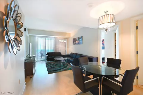 2700 S Las Vegas Blvd #2107, Las Vegas, NV 89109