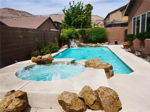 10119 Reflection Brook Ave, Las Vegas, NV 89148