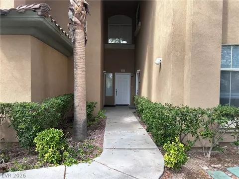 8701 Red Brook Dr #202, Las Vegas, NV 89128
