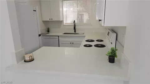 2373 Cardiff Ln #B, Las Vegas, NV 89108