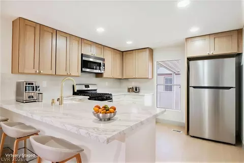 2885 Humboldt Ct, Las Vegas, NV 89142
