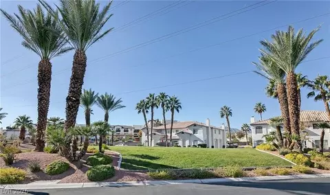 8201 Midnight Star Ct, Las Vegas, NV 89145
