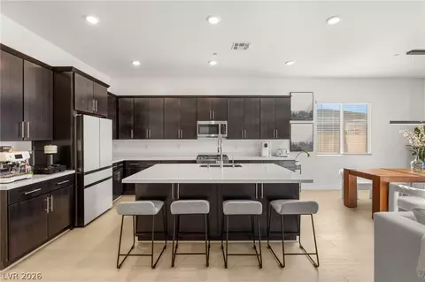 137 Juliette Pointe Ln, Henderson, NV 89011