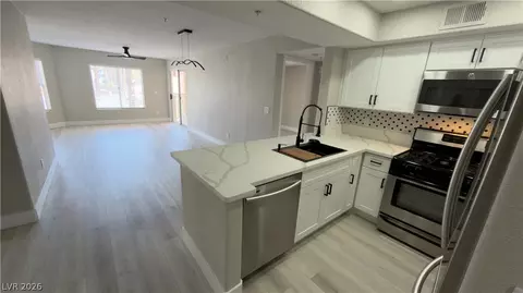 5000 Red Rock #210, Las Vegas, NV 89118
