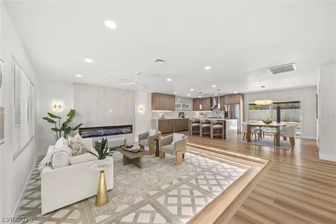 1242 Campbell Dr, Las Vegas, NV 89102