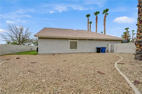 Exterior - 103 Eagleview Ct, Henderson, NV 89074 photo 13 of 17