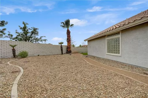 Exterior - 103 Eagleview Ct, Henderson, NV 89074 photo 14 of 17