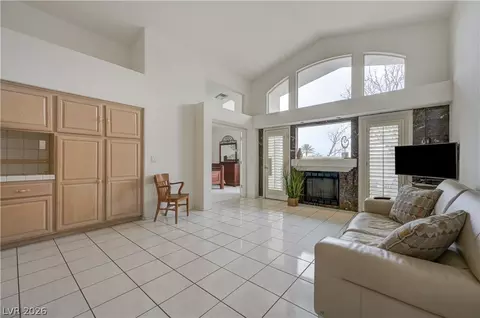 Living - 103 Eagleview Ct, Henderson, NV 89074 photo 4 of 6