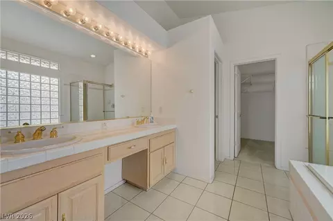 Bath - 103 Eagleview Ct, Henderson, NV 89074 photo 2 of 6