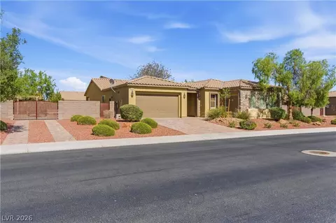 8618 Amber Autumn St, Las Vegas, NV 89131