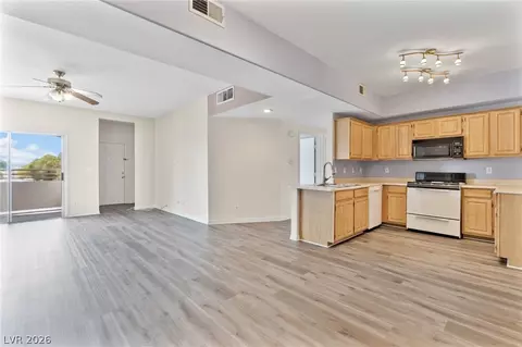 5655 E Sahara Ave #2060, Las Vegas, NV 89142