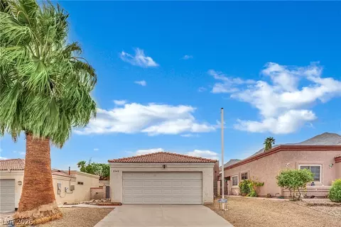 2348 Beaver Bay Ct, Las Vegas, NV 89156