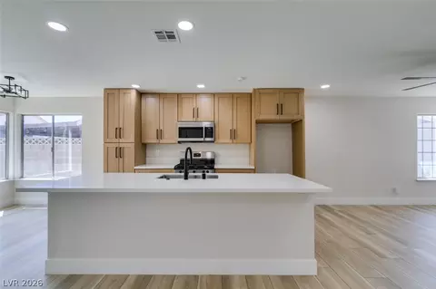 1640 Divinity St, Las Vegas, NV 89142