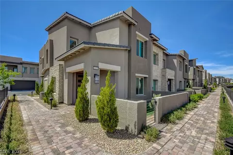 600 N Carriage Hill Dr #1039, Las Vegas, NV 89138
