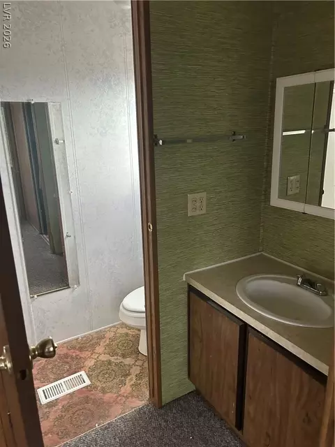 253 Behmer St, Overton, NV 89040 photo 5