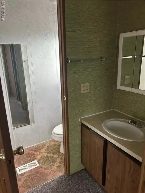 253 Behmer St, Overton, NV 89040 photo 6