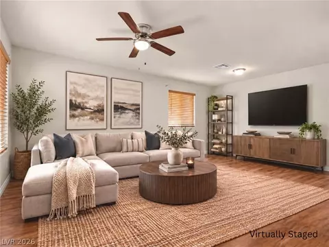 600 Watkins Dr, Las Vegas, NV 89107