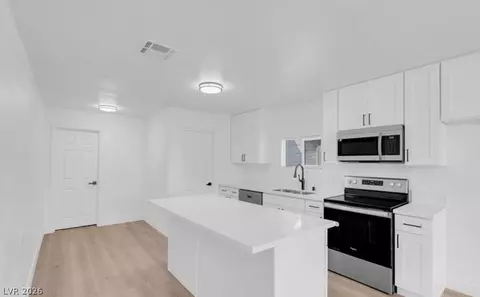 3049 Cedar St, Las Vegas, NV 89104