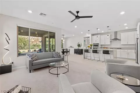 9 Desert Juniper Ln, Henderson, NV 89011