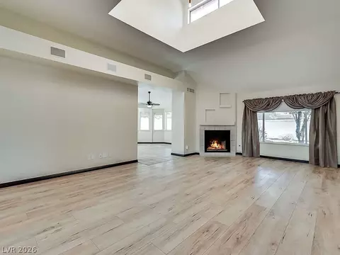 69 Chesney Dr, Henderson, NV 89074